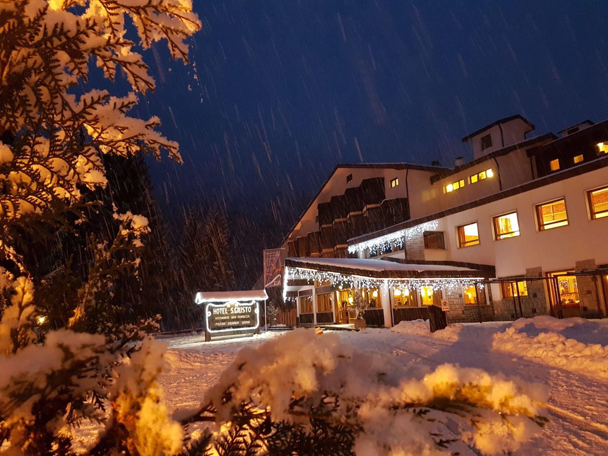 Hotel San Giusto Фалькаде Екстер'єр фото